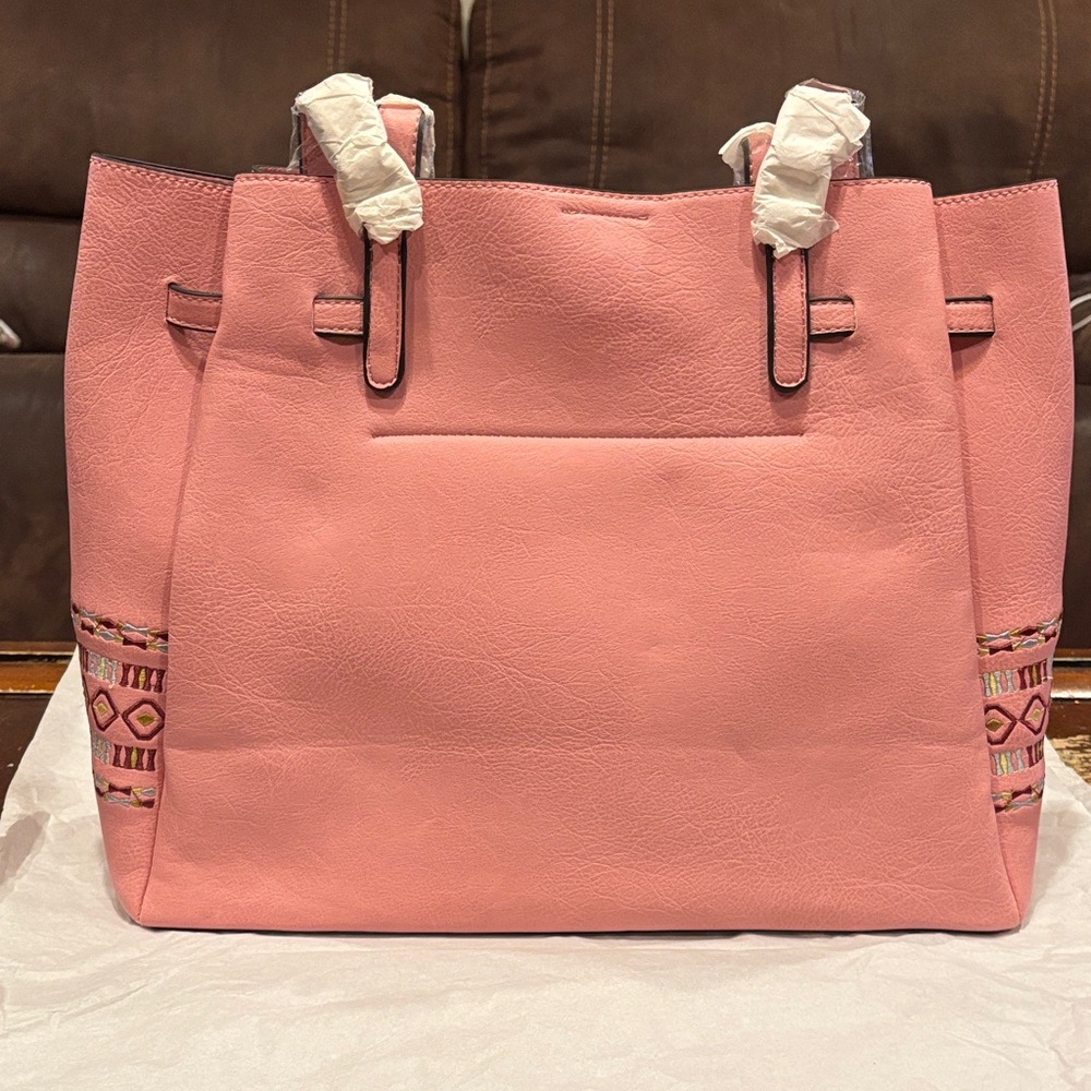 Chic Pink Tote Bag with Patterned Accents - Picture 2 of 7